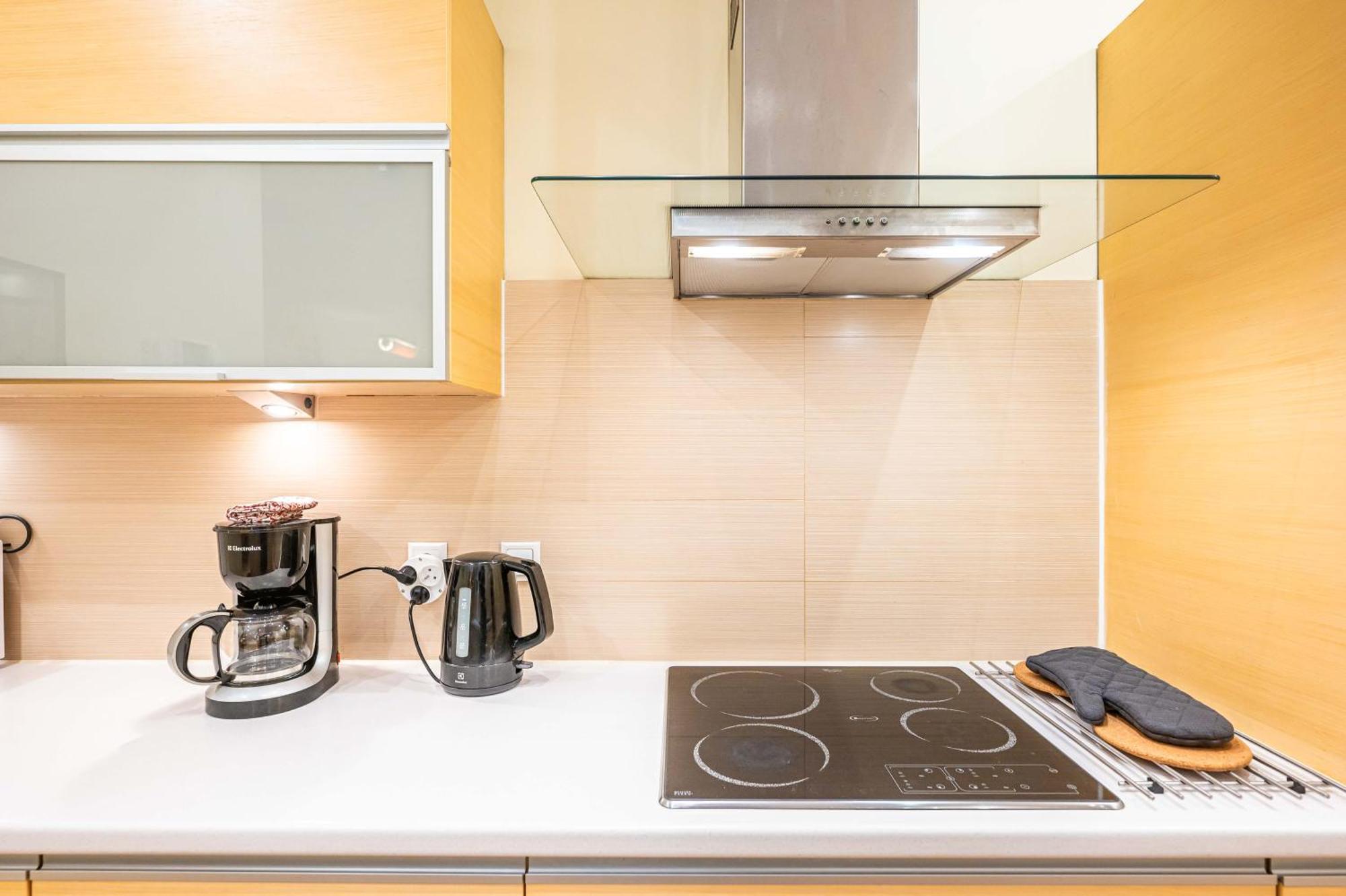 And Specious Two Bedrooms In The Old Town Apartamento *