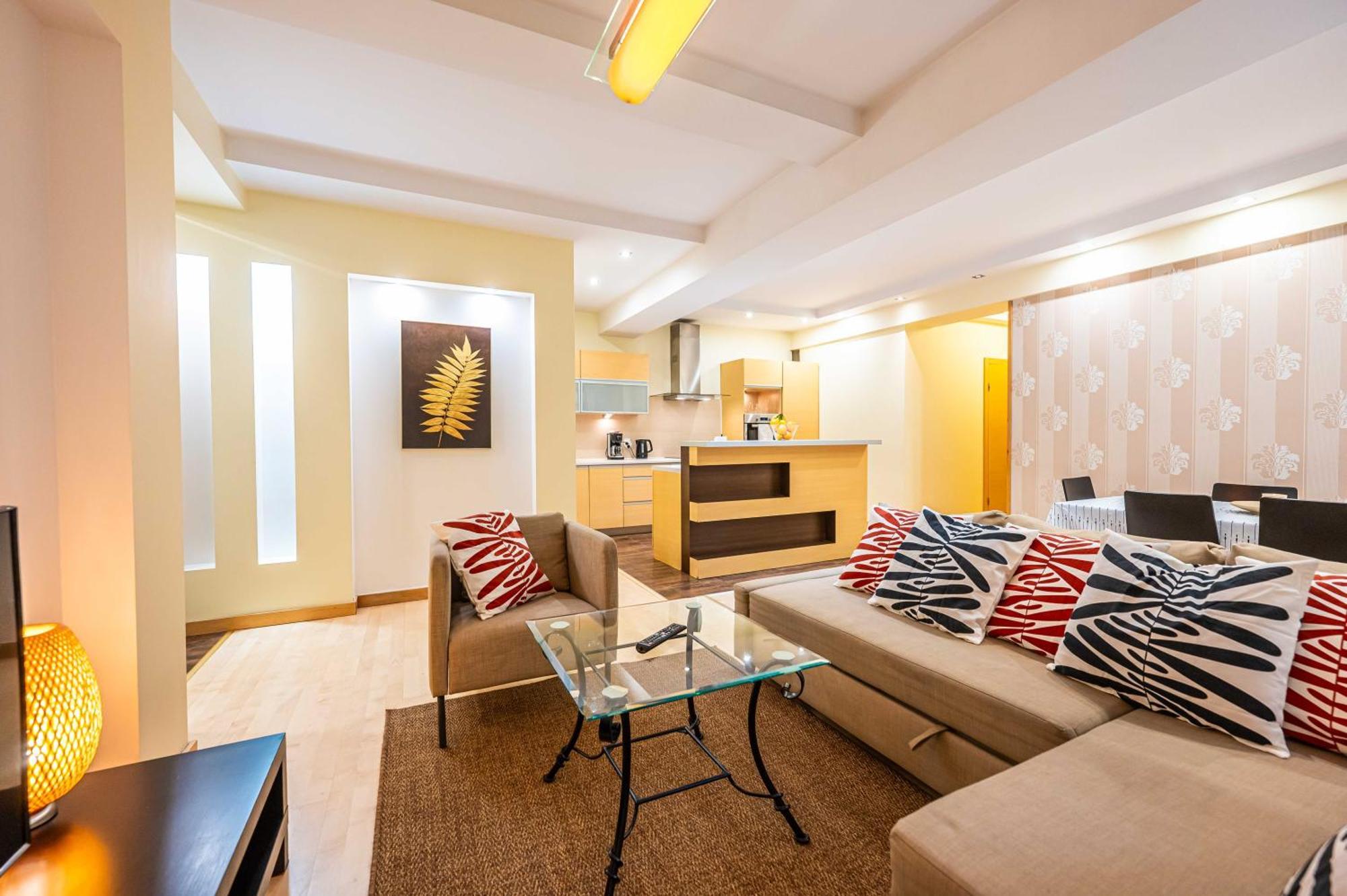 Apartment And Specious Two Bedrooms In The Old Town Krakow
